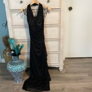 Betsy & Adam Linda Bernell Black Formal Evening Halter Dress Rhinestones Size 4